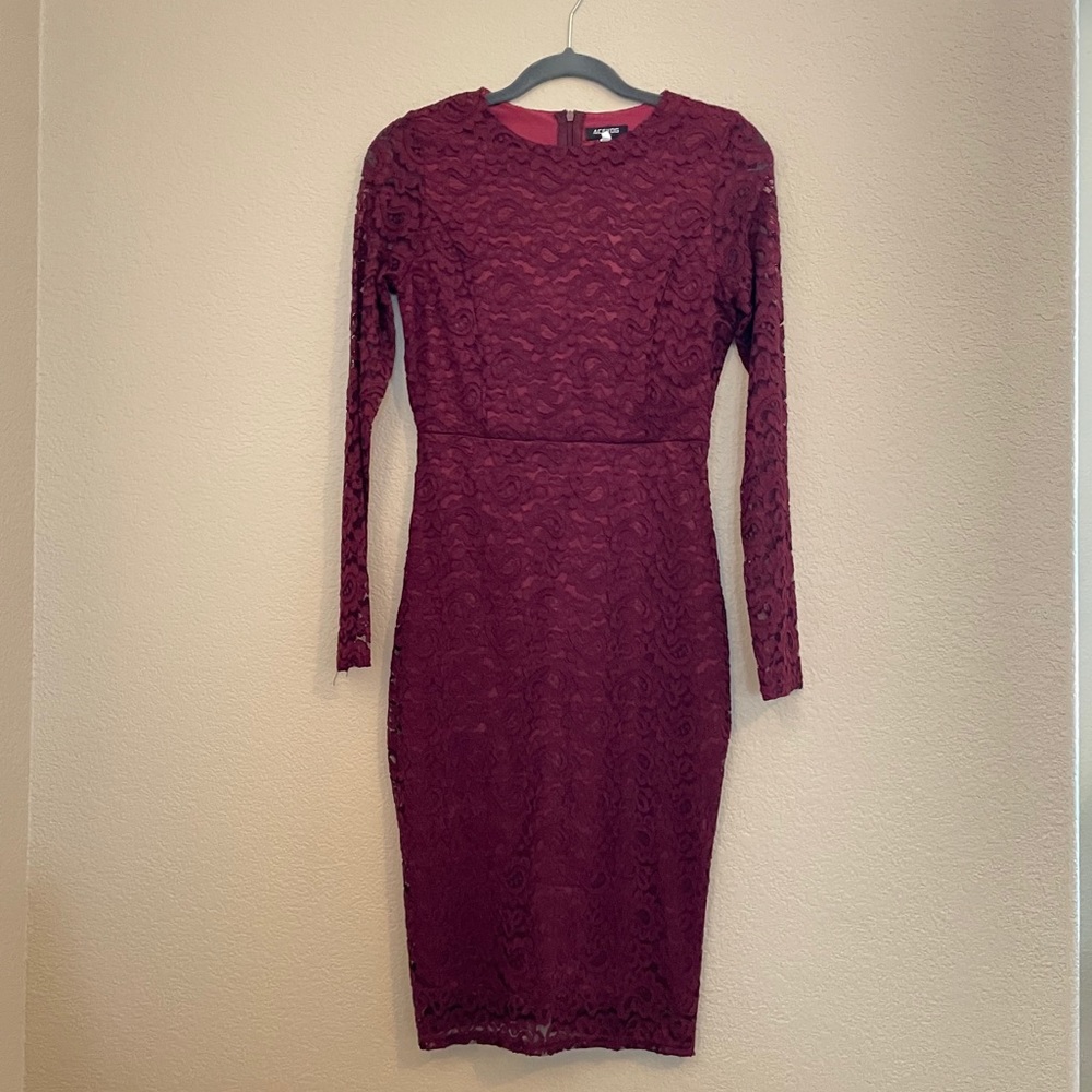 Lace body dress